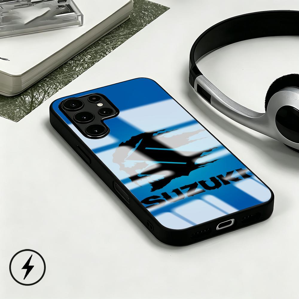 Phone Cases Samsung S24 - Capa de Telefone com Logo Suzuki-Now